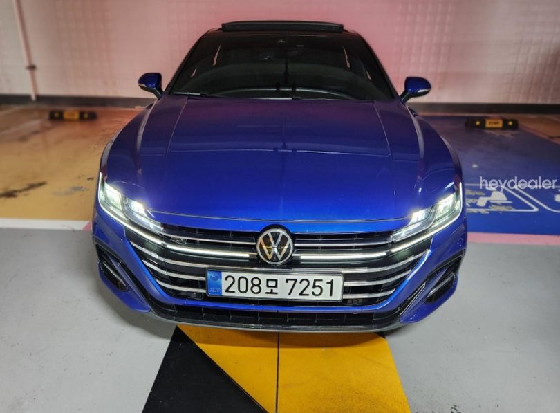 2022 Volkswagen ARTEON R LINE