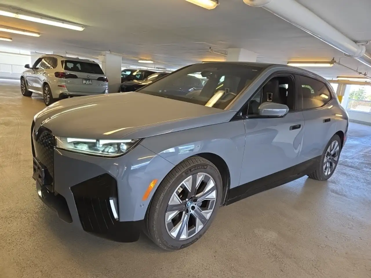 2023 BMW iX xDrive50 Air Suspension and